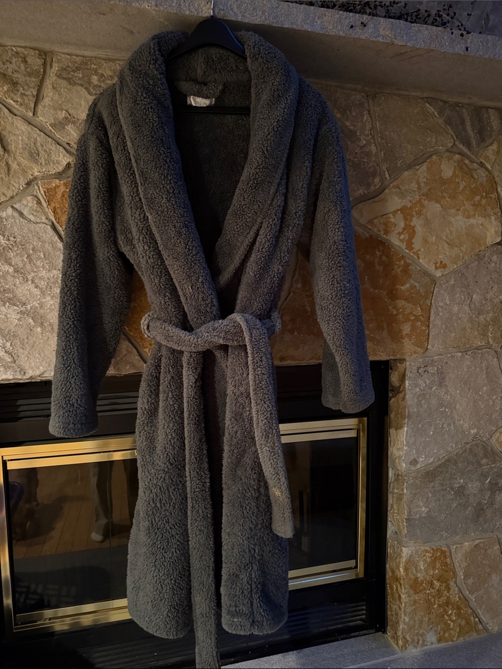 Cozy Shawl-Collar Plush Gray Robe with Waist Tie